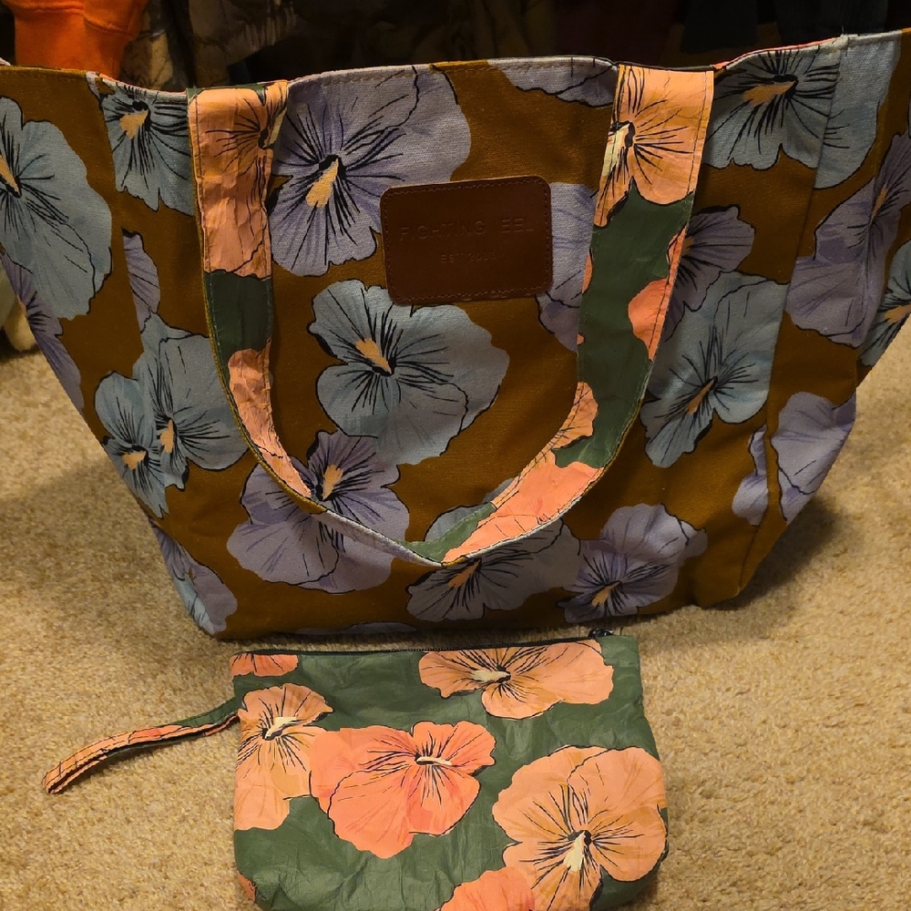 Fighting Eel Bag With Insert